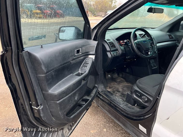 image for item MI9032 2016 Ford Explorer Police Interceptor  SUV