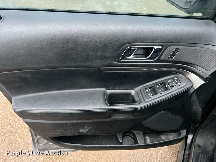 image for item MI9032 2016 Ford Explorer Police Interceptor  SUV