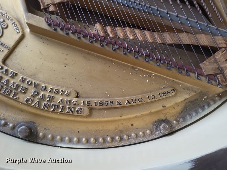 image for item MI9914 Steinway & Sons baby grand piano