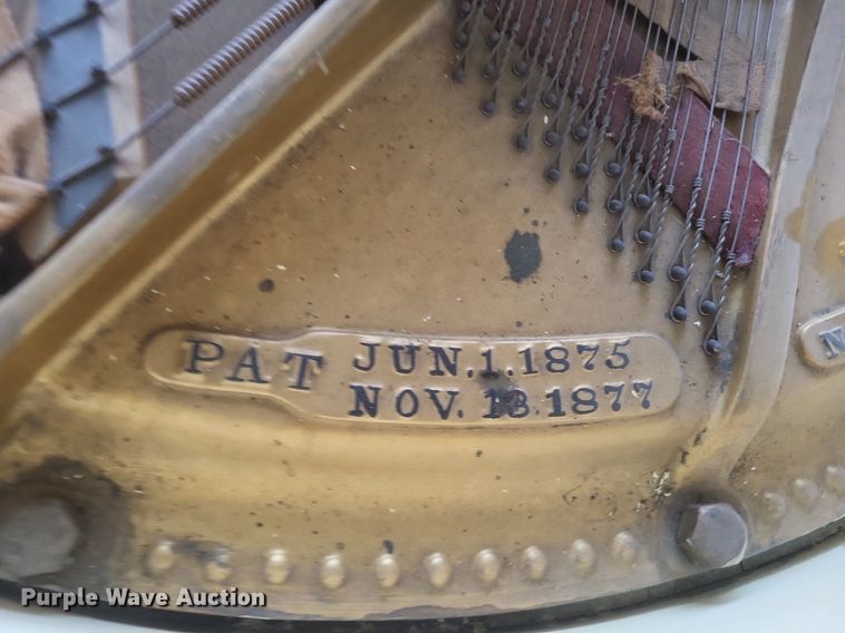 image for item MI9914 Steinway & Sons baby grand piano