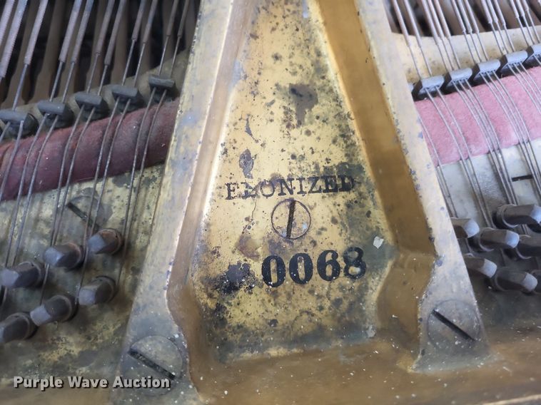 image for item MI9914 Steinway & Sons baby grand piano