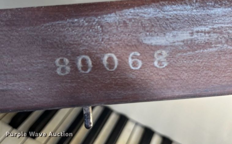 image for item MI9914 Steinway & Sons baby grand piano