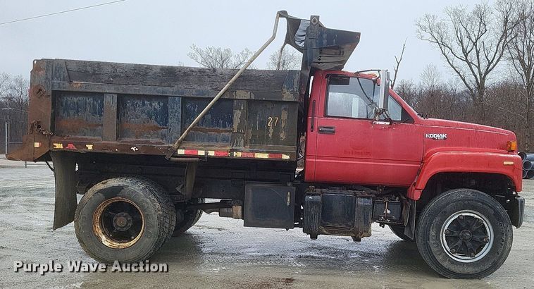 image for item MI9917 1995 Chevrolet Kodiak  dump truck