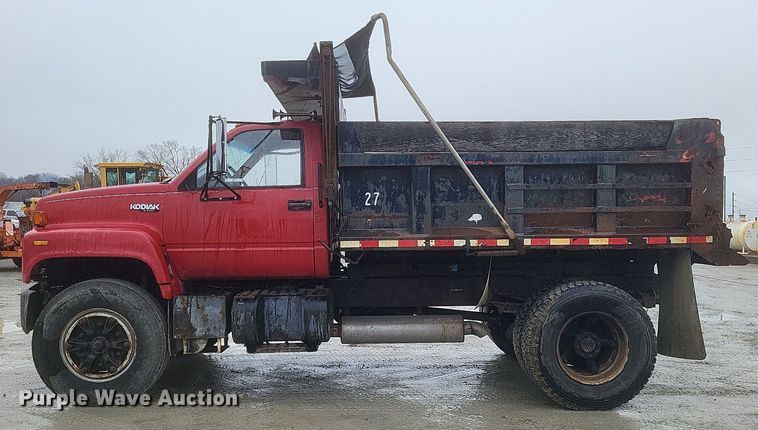 image for item MI9917 1995 Chevrolet Kodiak  dump truck