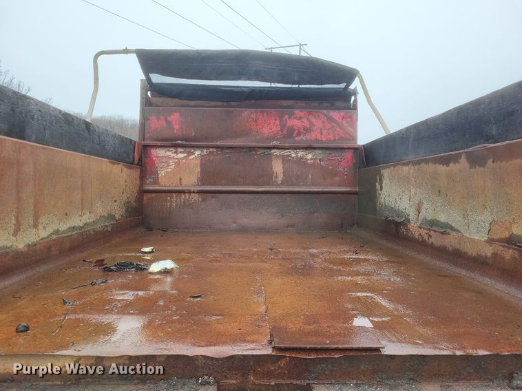 image for item MI9917 1995 Chevrolet Kodiak  dump truck