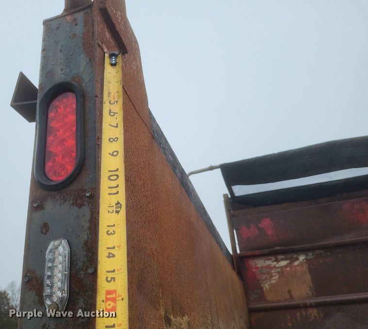 image for item MI9917 1995 Chevrolet Kodiak  dump truck