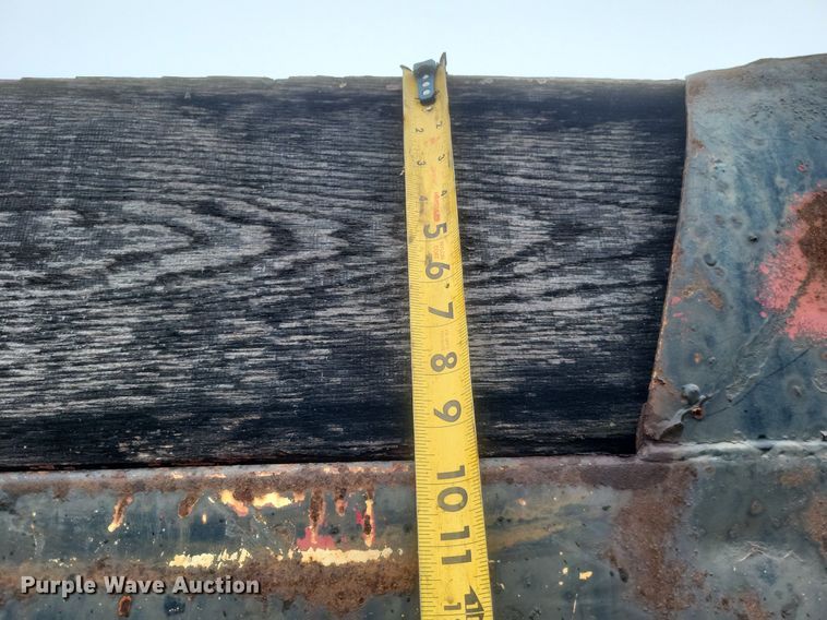 image for item MI9917 1995 Chevrolet Kodiak  dump truck