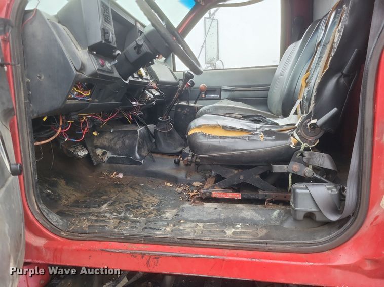 image for item MI9917 1995 Chevrolet Kodiak  dump truck