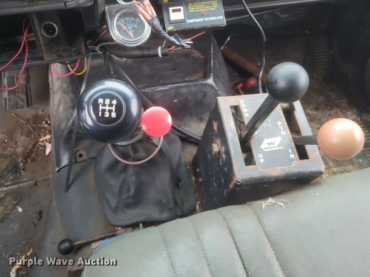 image for item MI9917 1995 Chevrolet Kodiak  dump truck