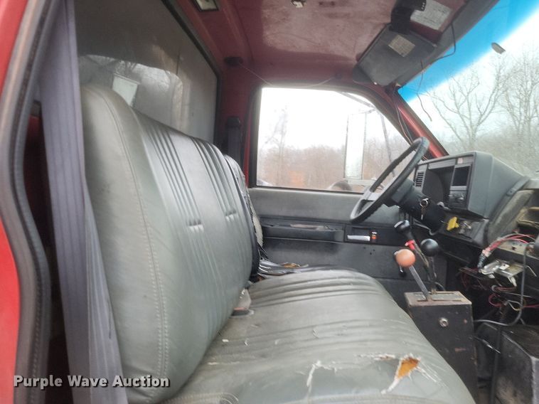 image for item MI9917 1995 Chevrolet Kodiak  dump truck