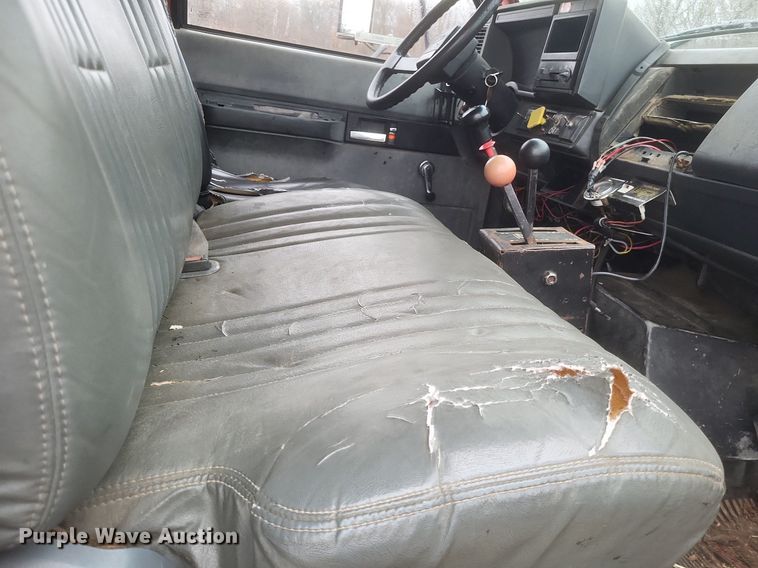 image for item MI9917 1995 Chevrolet Kodiak  dump truck