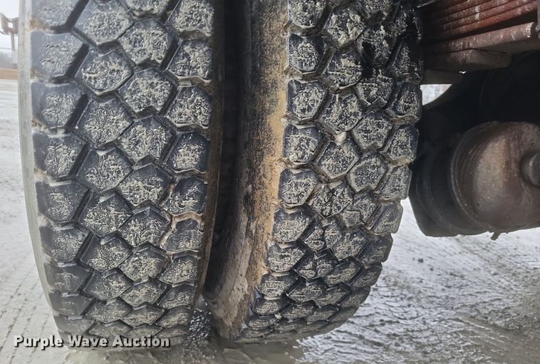 image for item MI9917 1995 Chevrolet Kodiak  dump truck