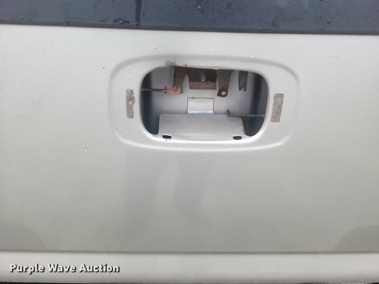 image for item MI9920 2005 Chevrolet Silverado 1500 Ext. Cab pickup truck