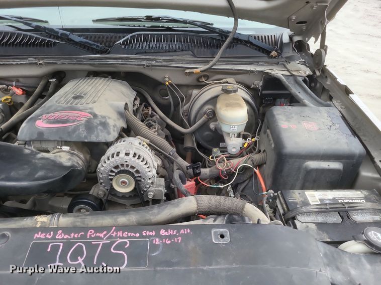 image for item MI9920 2005 Chevrolet Silverado 1500 Ext. Cab pickup truck