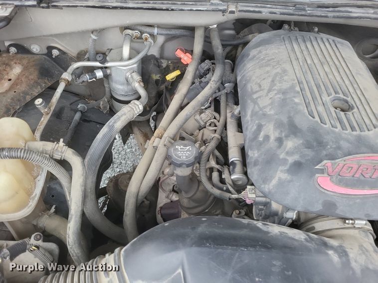 image for item MI9920 2005 Chevrolet Silverado 1500 Ext. Cab pickup truck