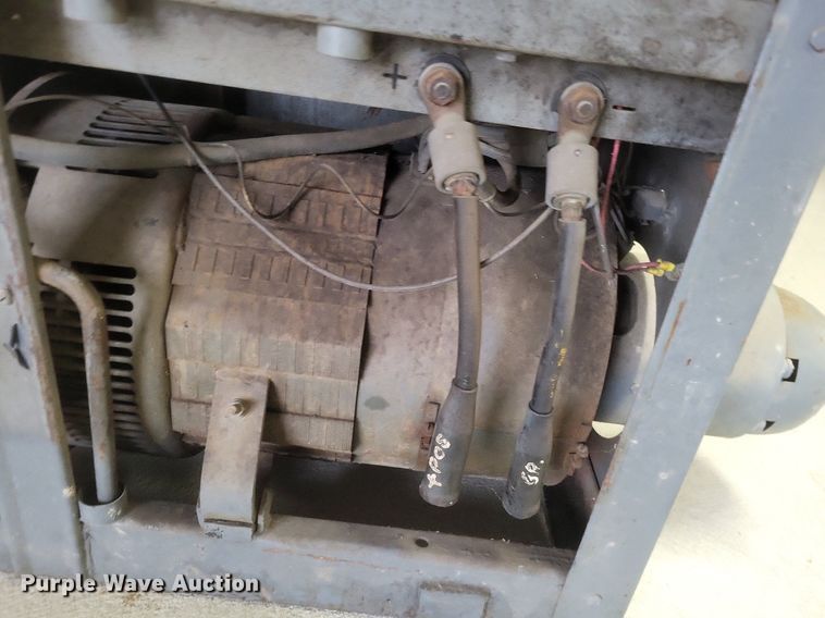 image for item MI9921 Lincoln  SA-200 welder