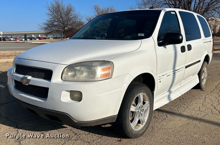 image for item NB9306 2007 Chevrolet Uplander handicap accessible van