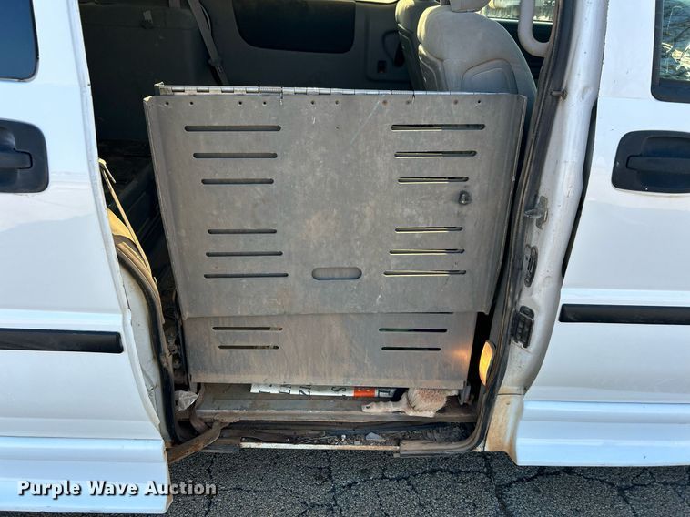 image for item NB9306 2007 Chevrolet Uplander handicap accessible van