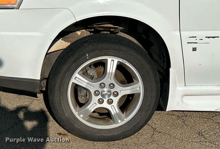 image for item NB9306 2007 Chevrolet Uplander handicap accessible van