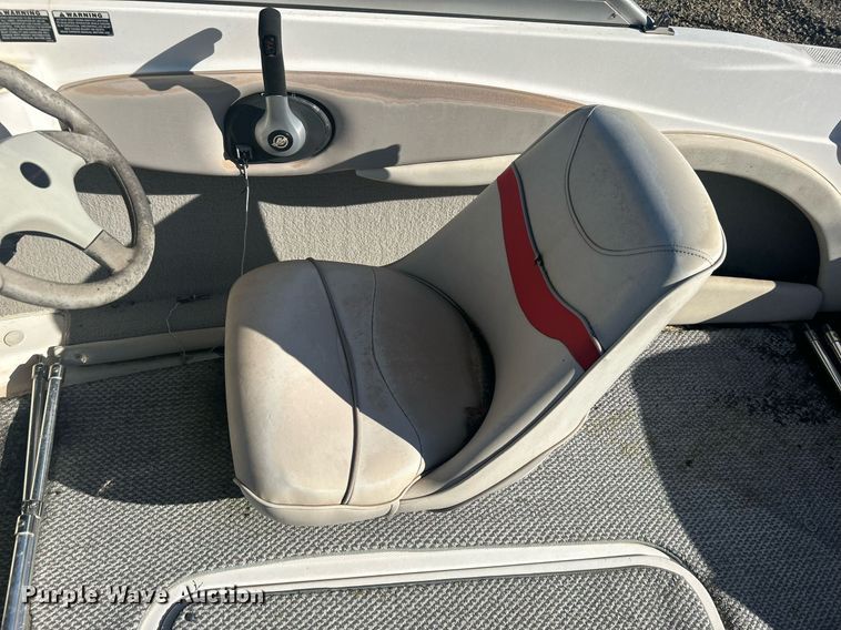 image for item NB9313 2006 Maxum  1800MX boat