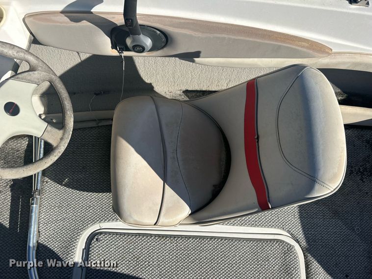 image for item NB9313 2006 Maxum  1800MX boat