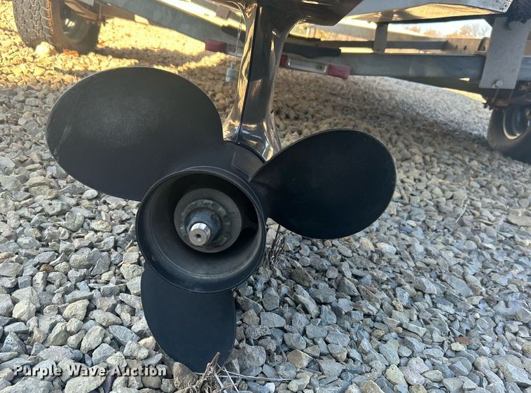 image for item NB9313 2006 Maxum  1800MX boat