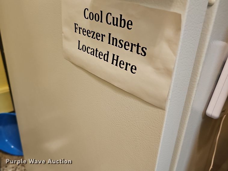 image for item NE9409 2010 Marvel Scientific medical fridge and freezer