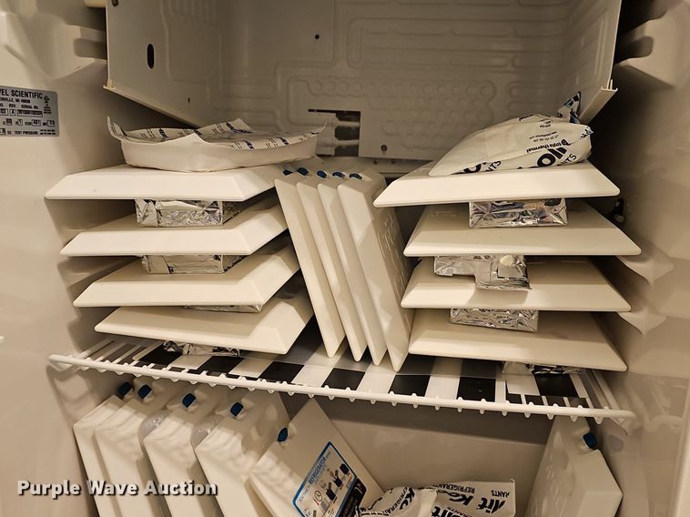 image for item NE9409 2010 Marvel Scientific medical fridge and freezer