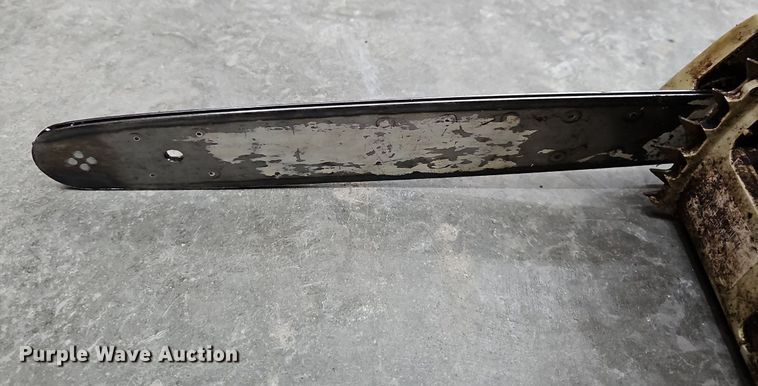 image for item NE9413 (3) Stihl chainsaws