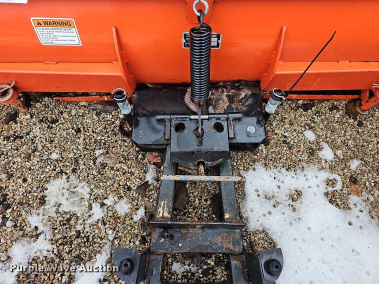 image for item NE9416 Kubota ZD3110A blade