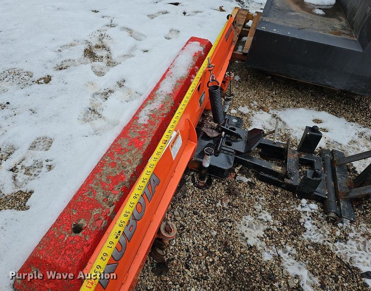 image for item NE9416 Kubota ZD3110A blade