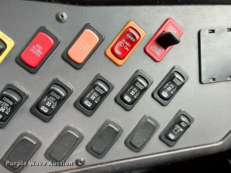 image for item NE9698 2014 Thomas Built school bus