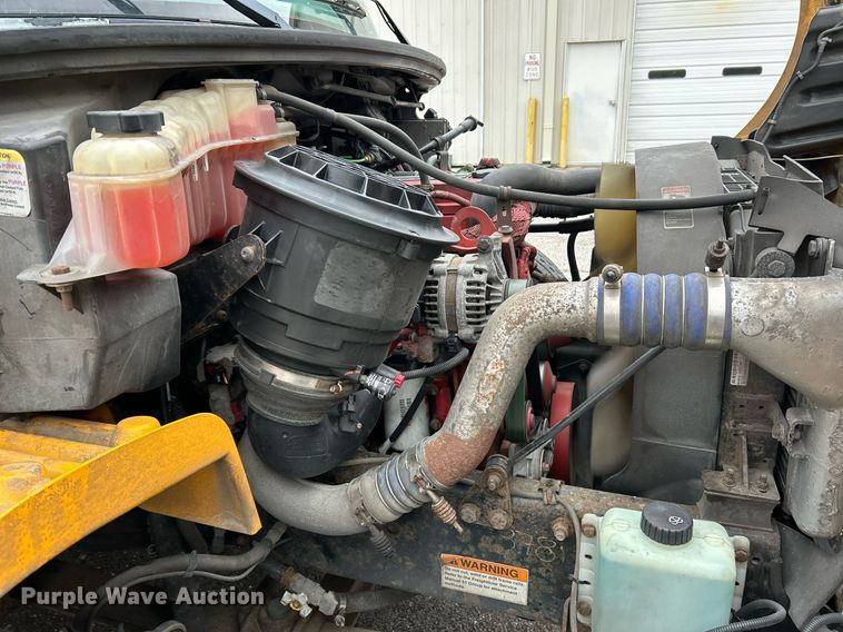 image for item NE9698 2014 Thomas Built school bus