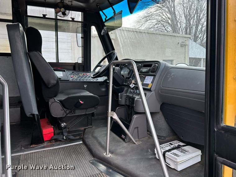 image for item NE9699 2014 Thomas Built school bus