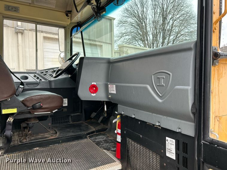 image for item NE9700 2008 IC CE200 school bus