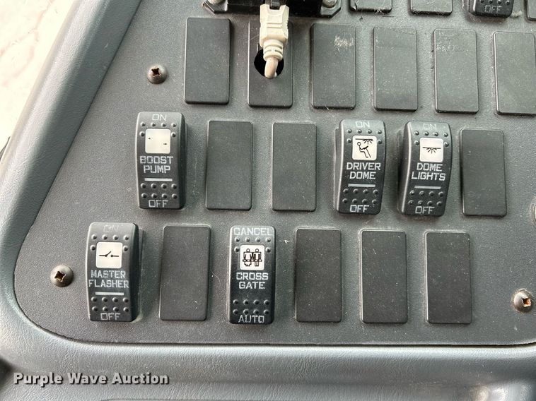 image for item NE9700 2008 IC CE200 school bus