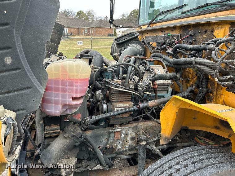 image for item NE9700 2008 IC CE200 school bus