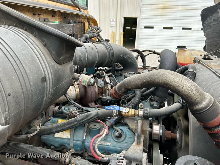 image for item NE9700 2008 IC CE200 school bus