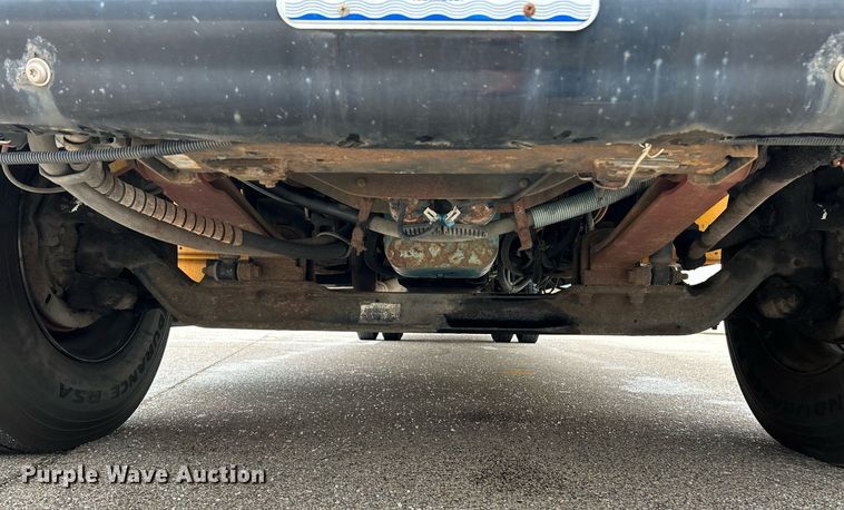 image for item NE9700 2008 IC CE200 school bus