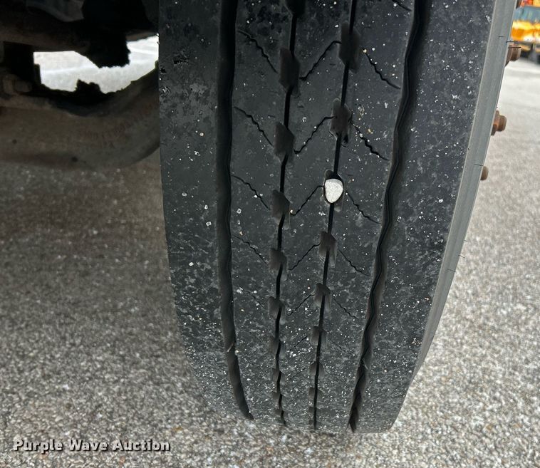 image for item NE9700 2008 IC CE200 school bus