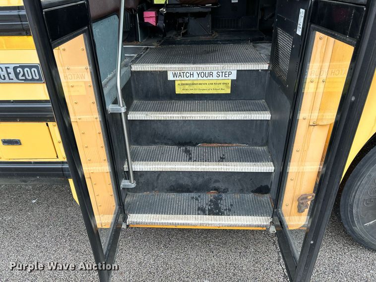 image for item NE9701 2008 IC CE200 school bus