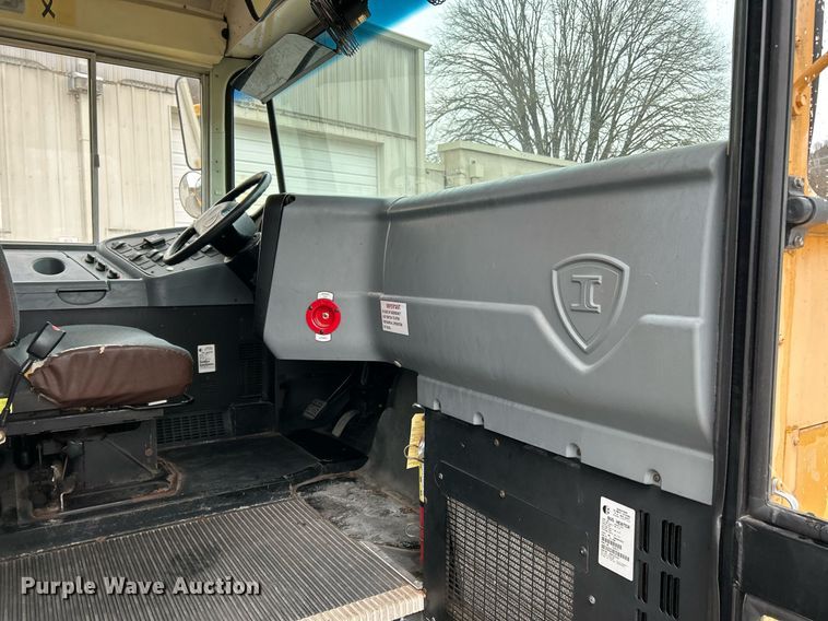 image for item NE9701 2008 IC CE200 school bus