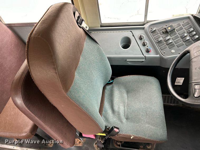 image for item NE9701 2008 IC CE200 school bus