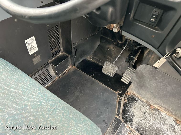 image for item NE9701 2008 IC CE200 school bus