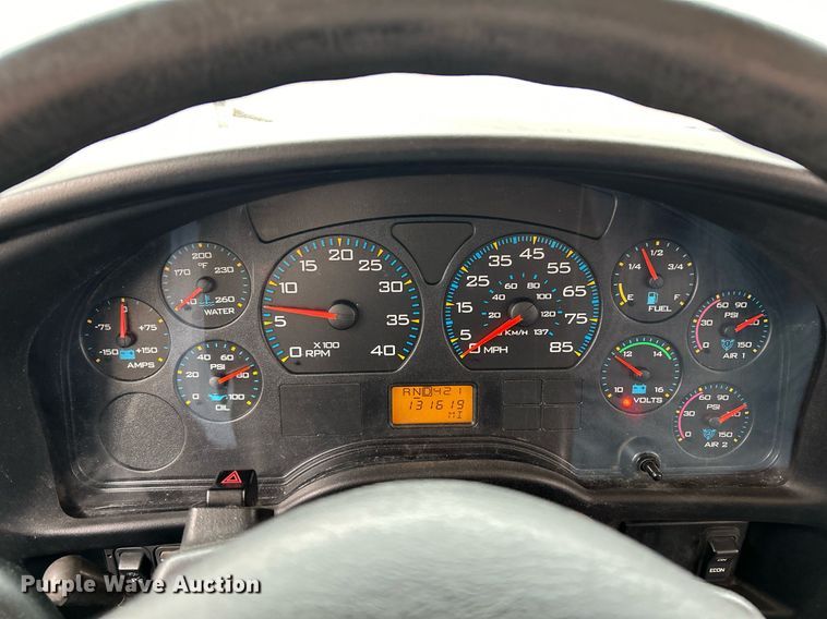 image for item NE9701 2008 IC CE200 school bus