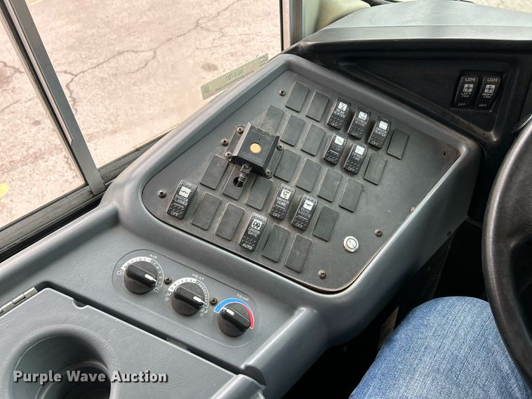 image for item NE9701 2008 IC CE200 school bus