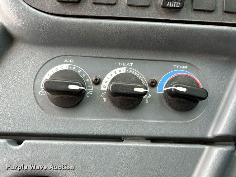 image for item NE9701 2008 IC CE200 school bus