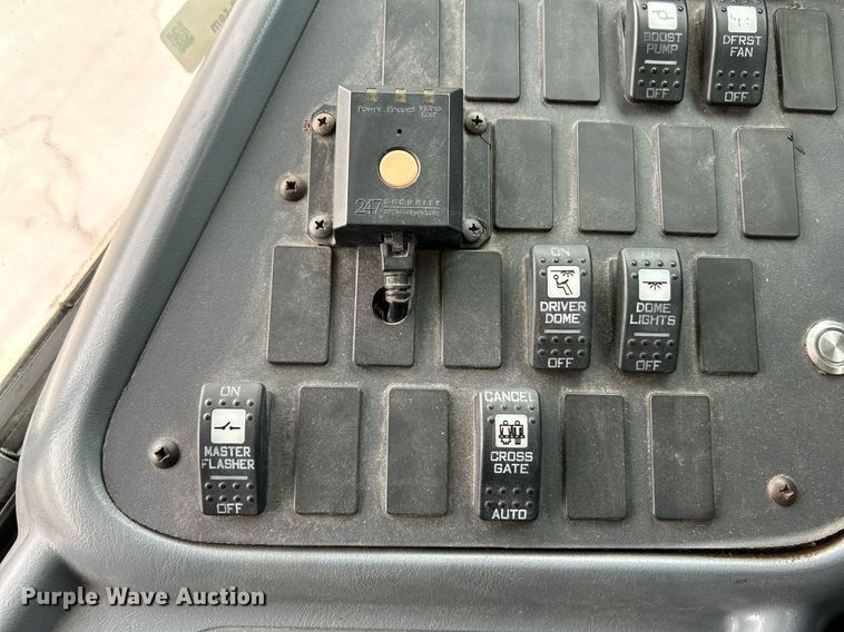 image for item NE9701 2008 IC CE200 school bus