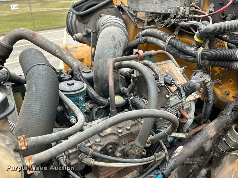 image for item NE9701 2008 IC CE200 school bus