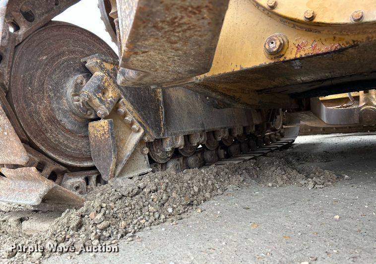 image for item NE9702 1987 Caterpillar D4H Series II dozer